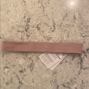 Lululemon cardio cross trainer headband